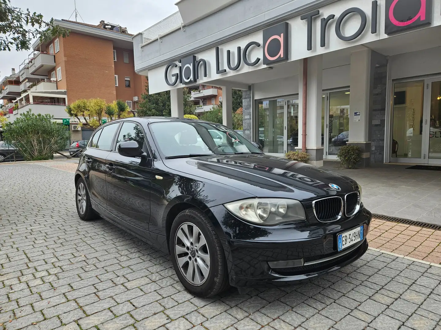 BMW 120 Serie 1 E/81-87 120d 5p Attiva dpf Black - 1