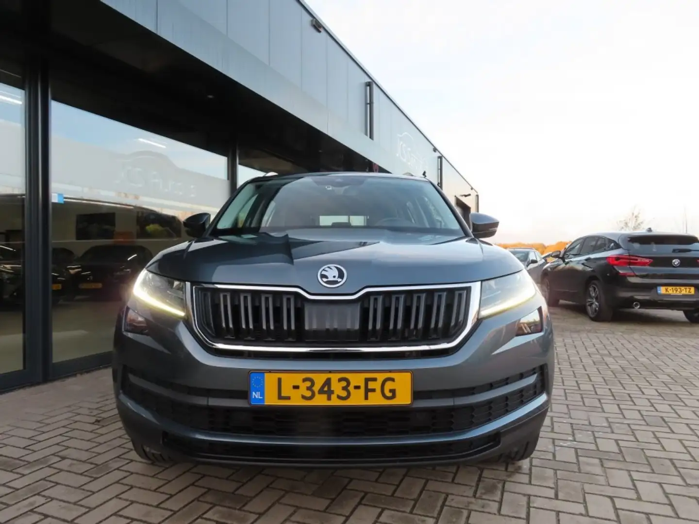 Skoda Kodiaq 1.5 TSI Buss Edition Led Navi Camera Trekhaak 2021 Gris - 2