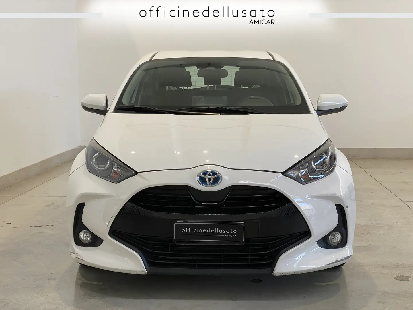 Toyota Yaris 1.5 hybrid active e-cvt - 2