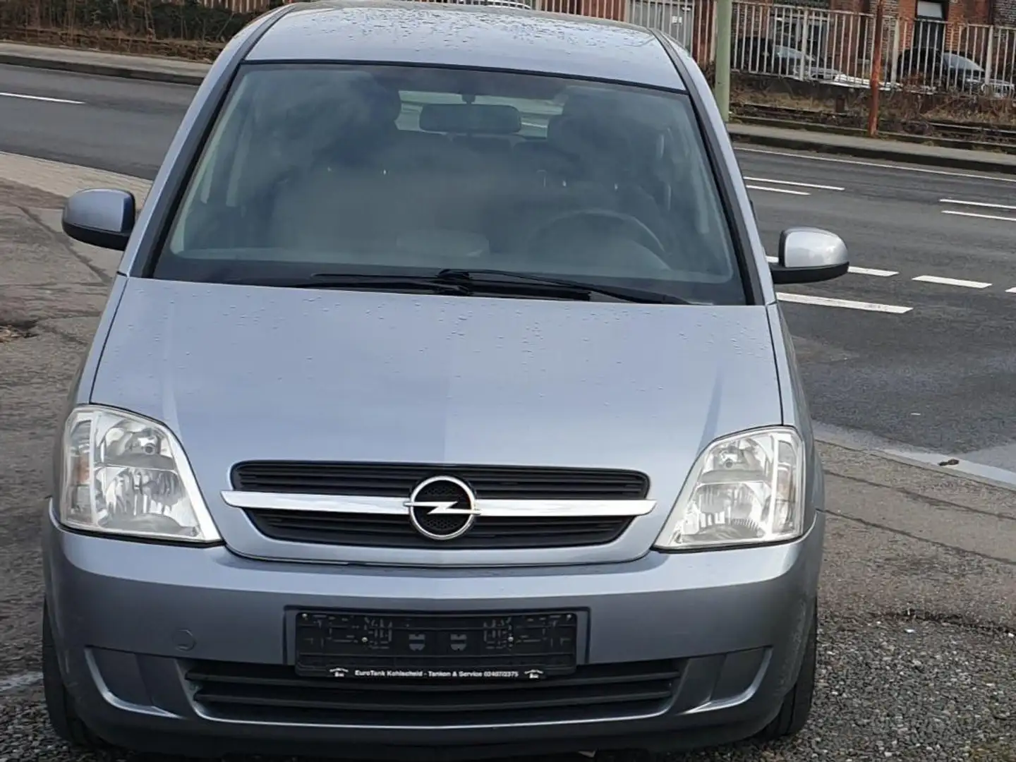 Opel Meriva Meriva 1.6 16V Easytronic.Sitzheizung.Parkhilfe. Silber - 1