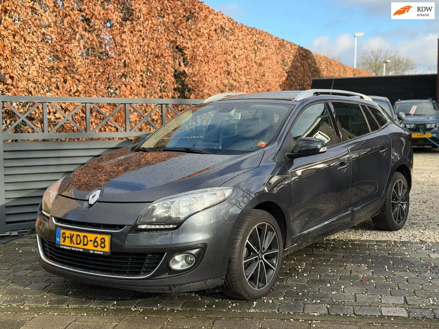 Renault Megane Estate 1.5 dCi GT-Line, panoramadak, trekhaak Grau - 1