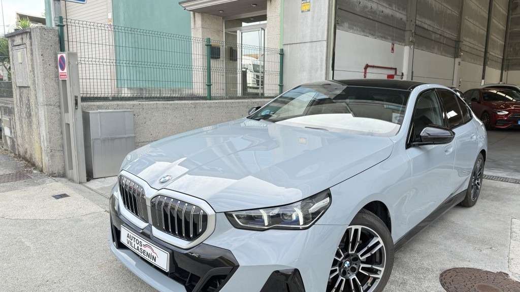 BMW 520 520dA M Sport - foto 1