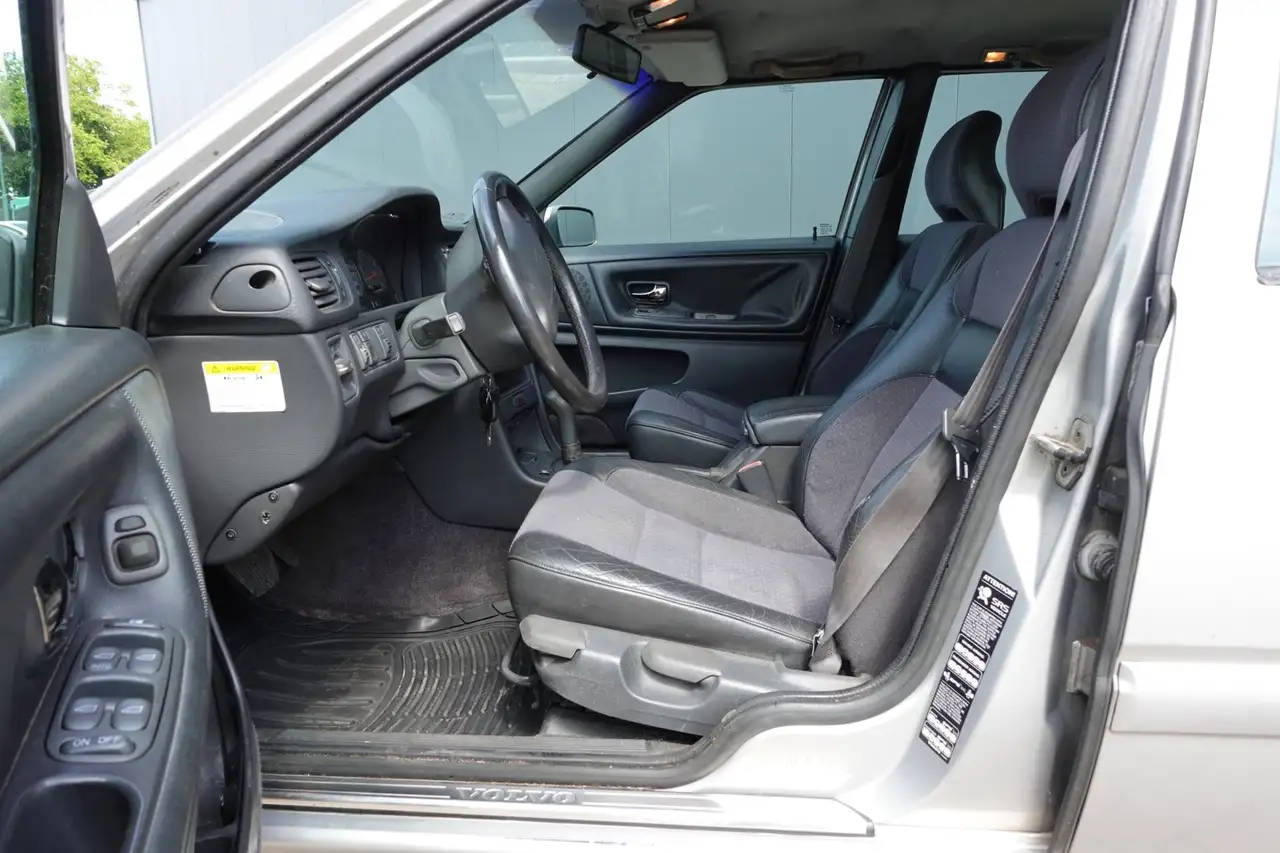 Volvo V70 2.5 Comfort-Line / Automaat, foto 5