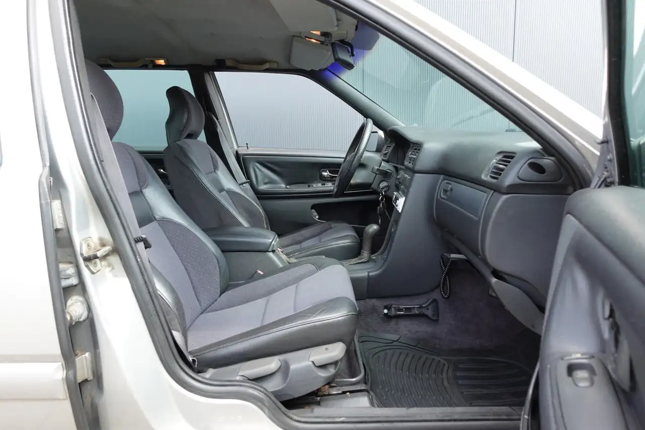 Volvo V70 2.5 Comfort-Line / Automaat, foto 8