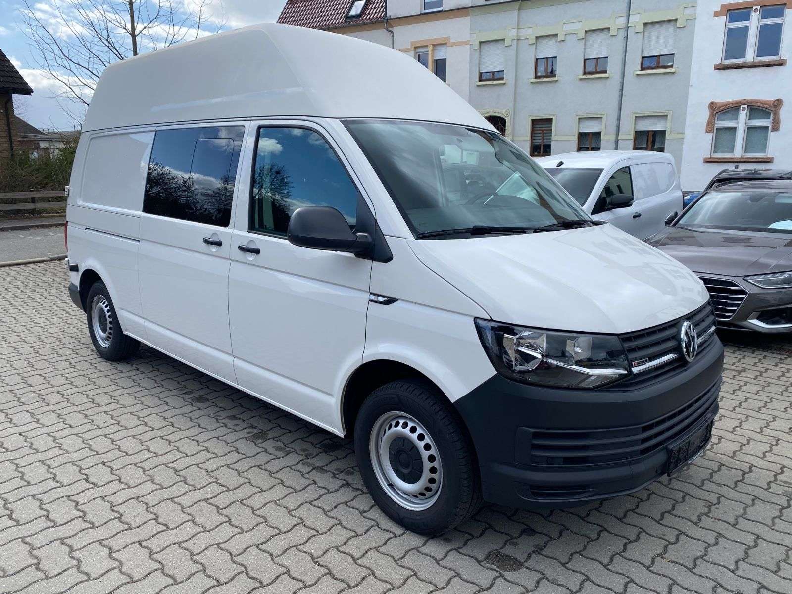 Second hand Volkswagen Transporter T6