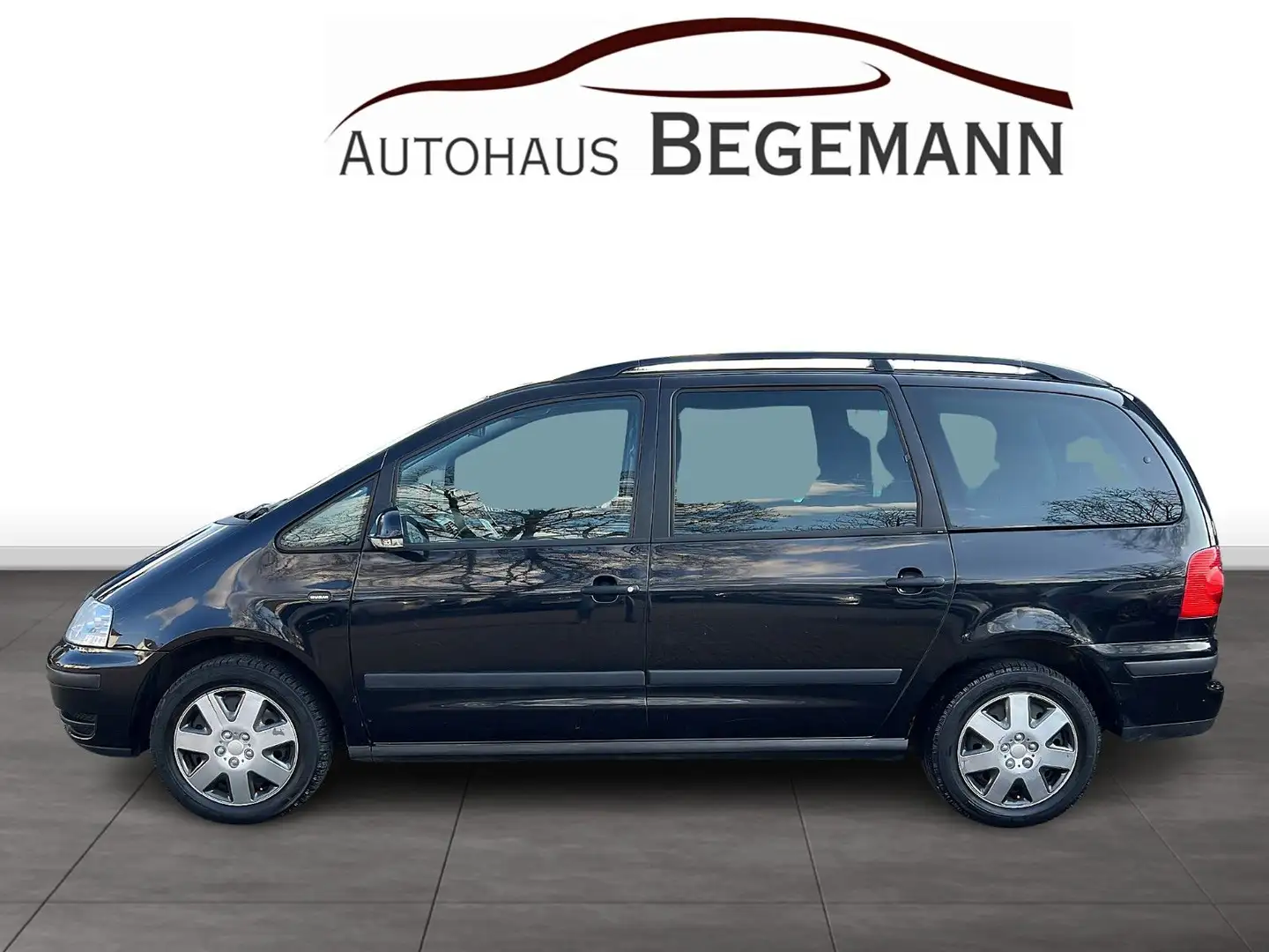 Volkswagen Sharan 2.0 Trendline 7 Sitze Klimaaut Fekete - 2
