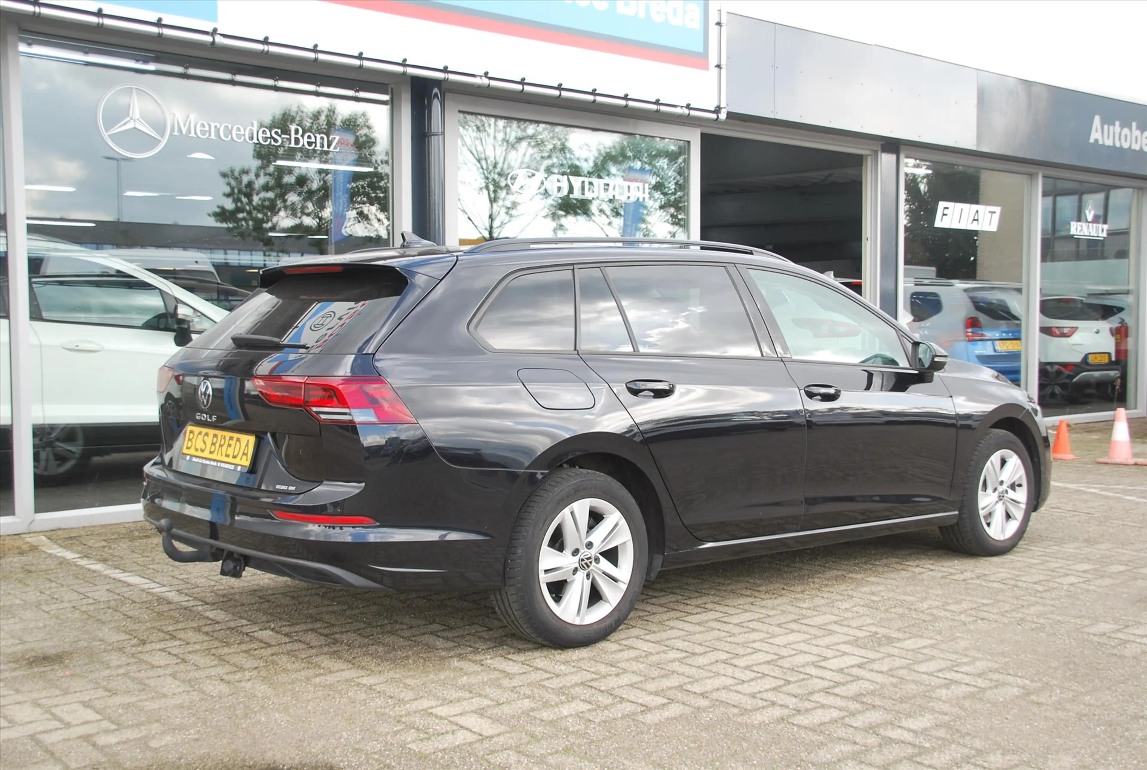 Volkswagen Golf Variant 1.0 TSI 110pk Life — photo 5