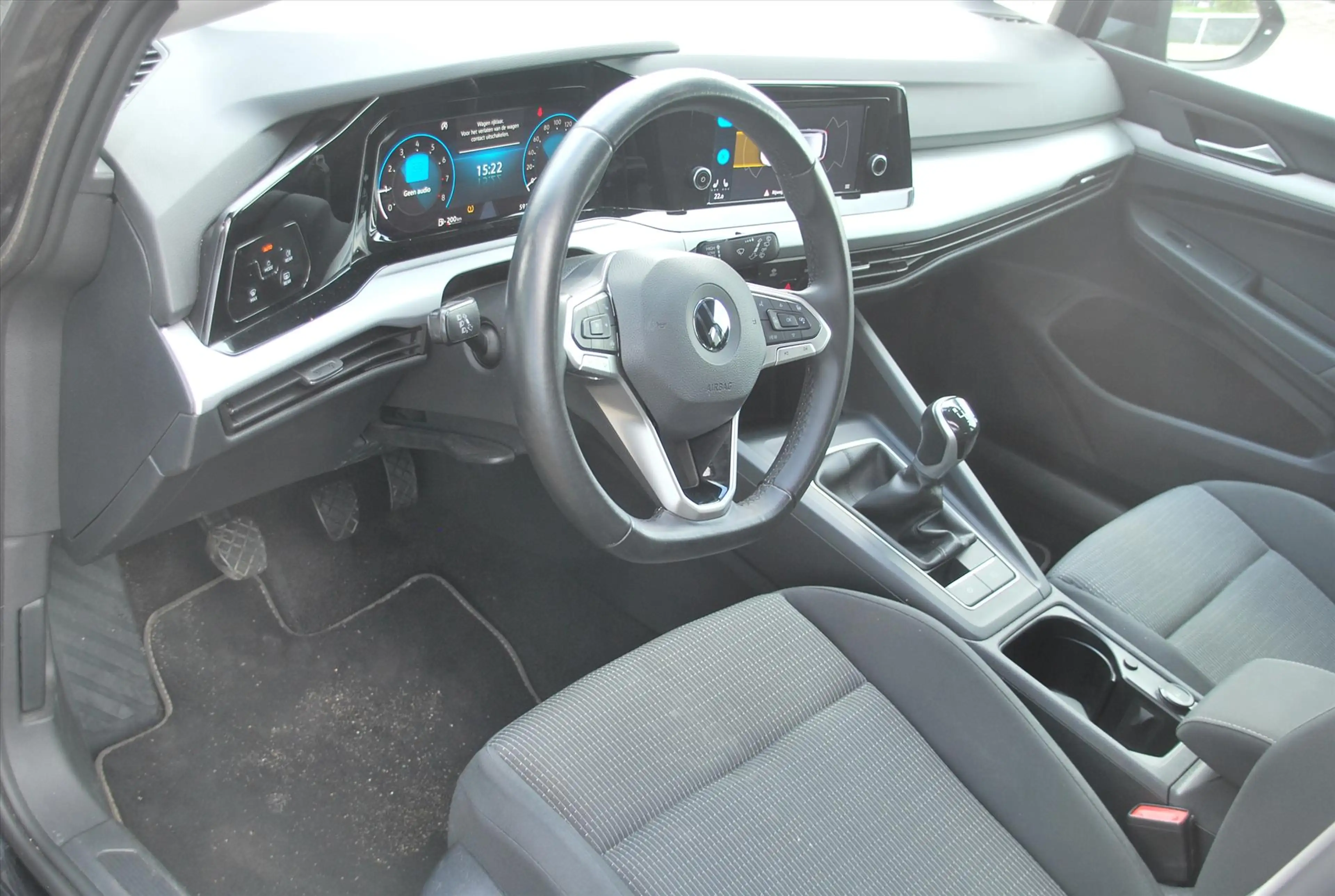 Volkswagen Golf Variant 1.0 TSI 110pk Life — photo 11