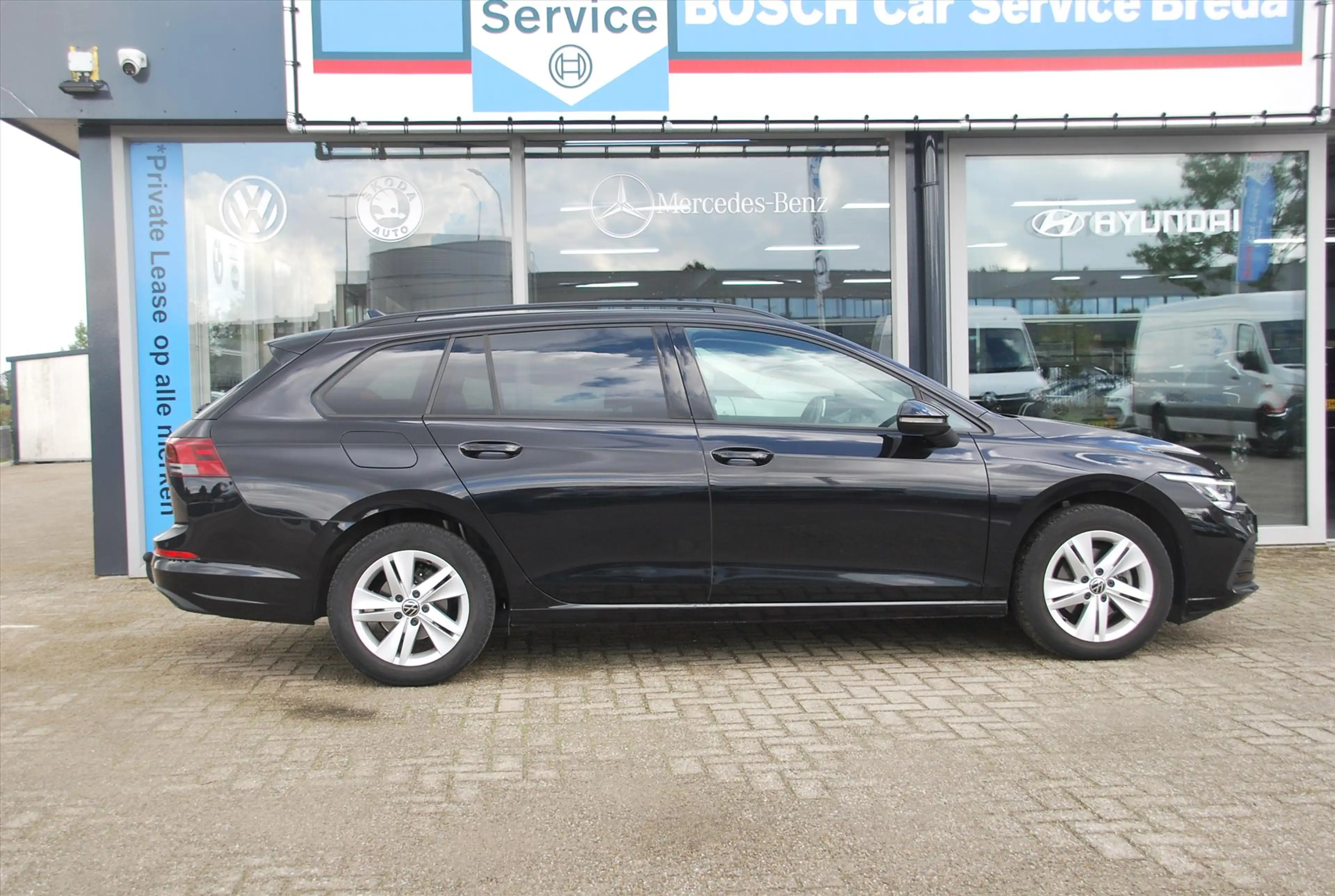Volkswagen Golf Variant 1.0 TSI 110pk Life — photo 4