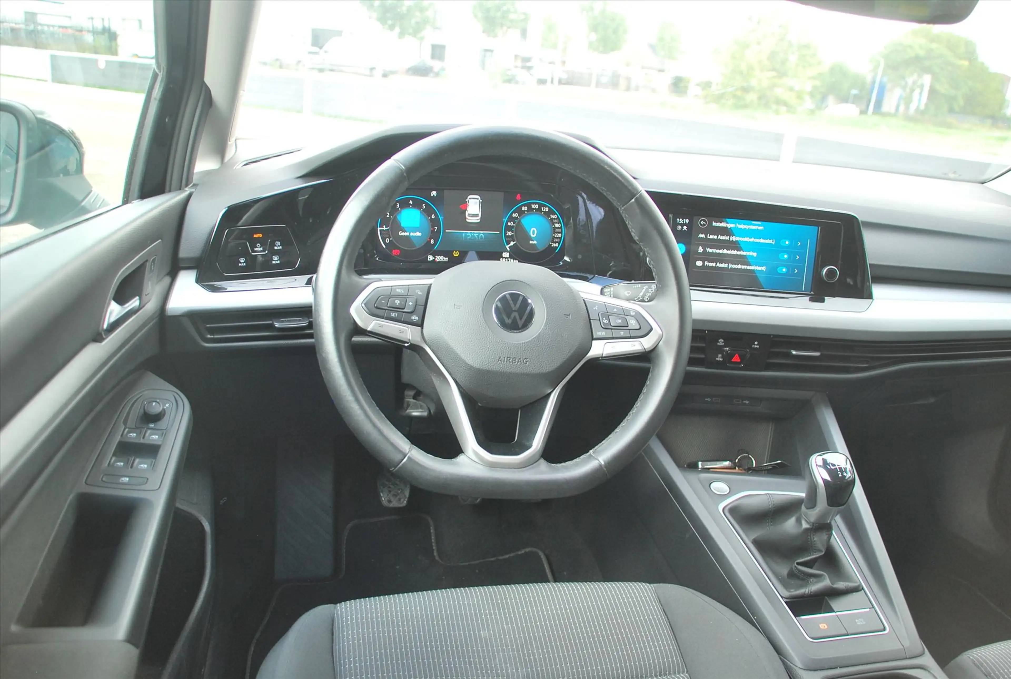 Volkswagen Golf Variant 1.0 TSI 110pk Life — photo 10