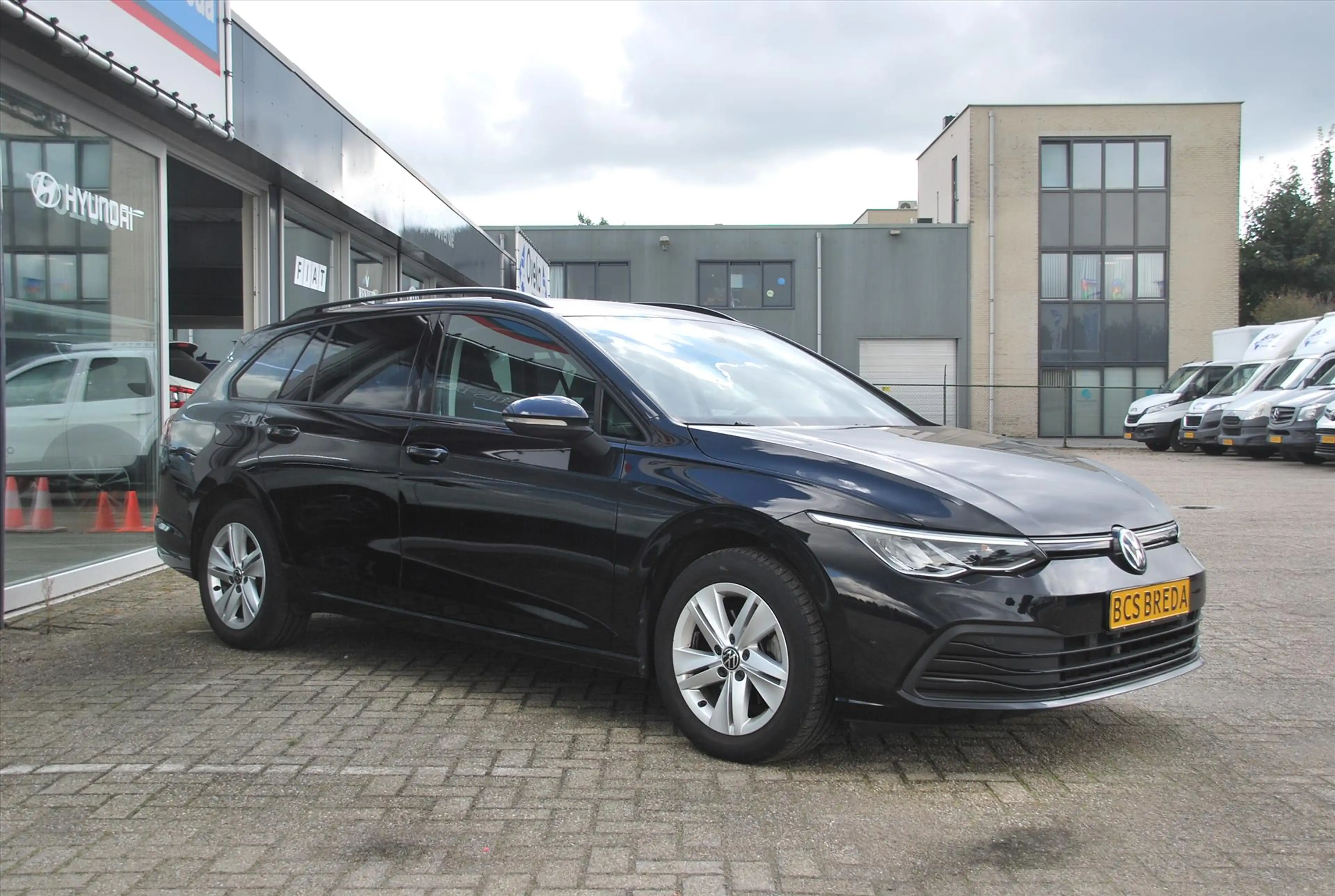 Volkswagen Golf Variant 1.0 TSI 110pk Life — photo 3