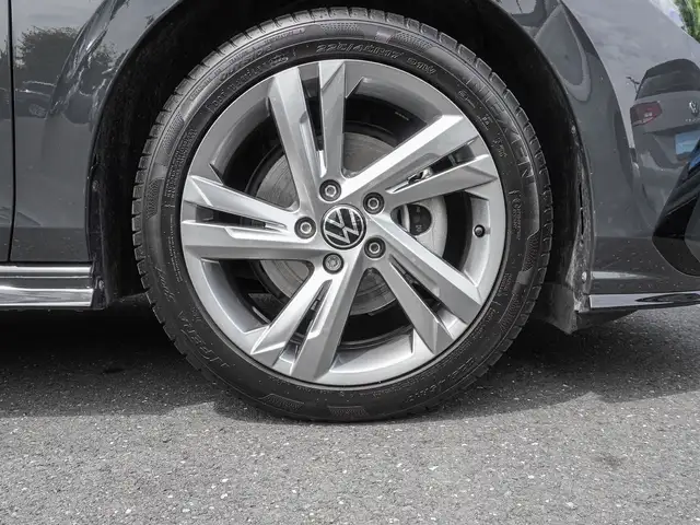 Volkswagen Golf view 7