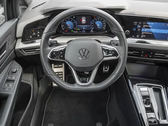 Volkswagen Golf view 11