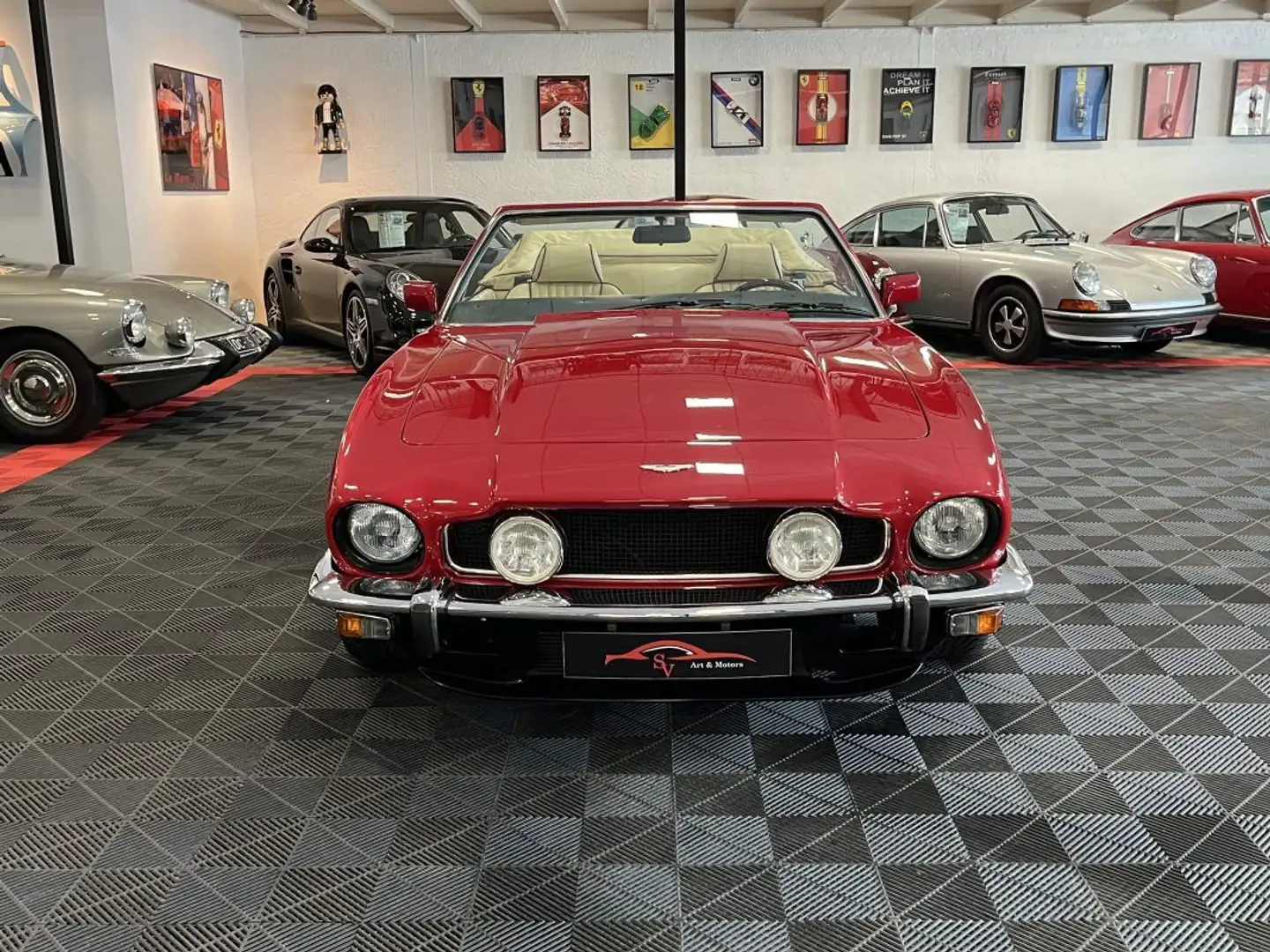 Aston Martin V8 Volante Série 2 MK2 POW Rood - 2