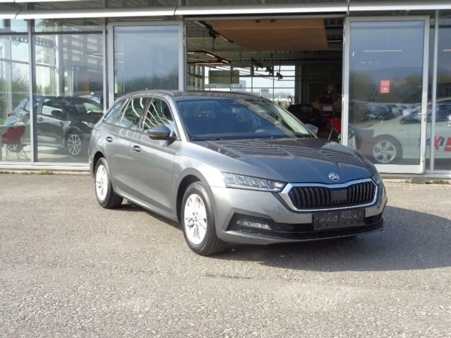 Skoda Octavia Ambition Kombi 2,0 TDi DSG *LED *AHK Grau - 2