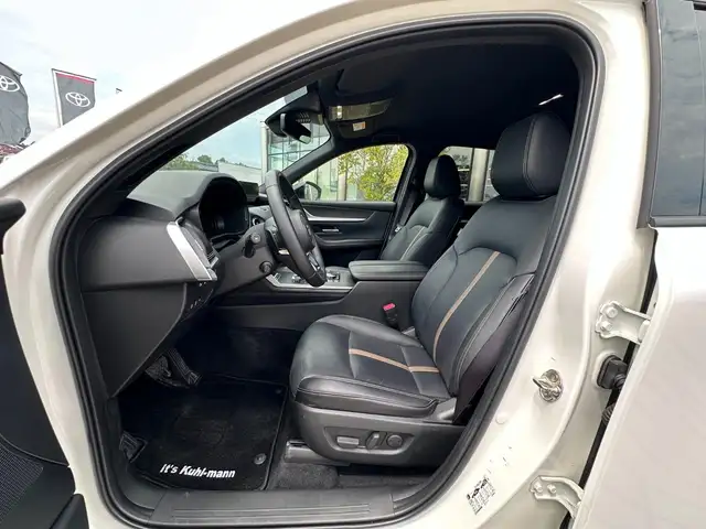 Mazda CX-60 view 15