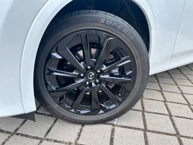 Mazda CX-60 view 4