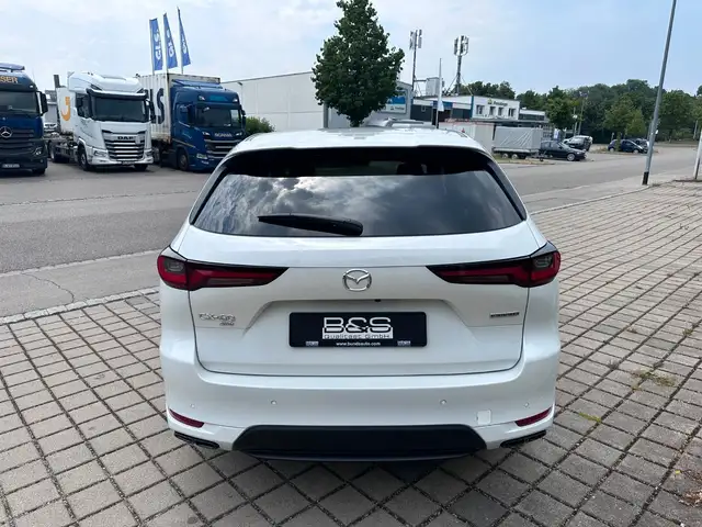 Mazda CX-60 view 7