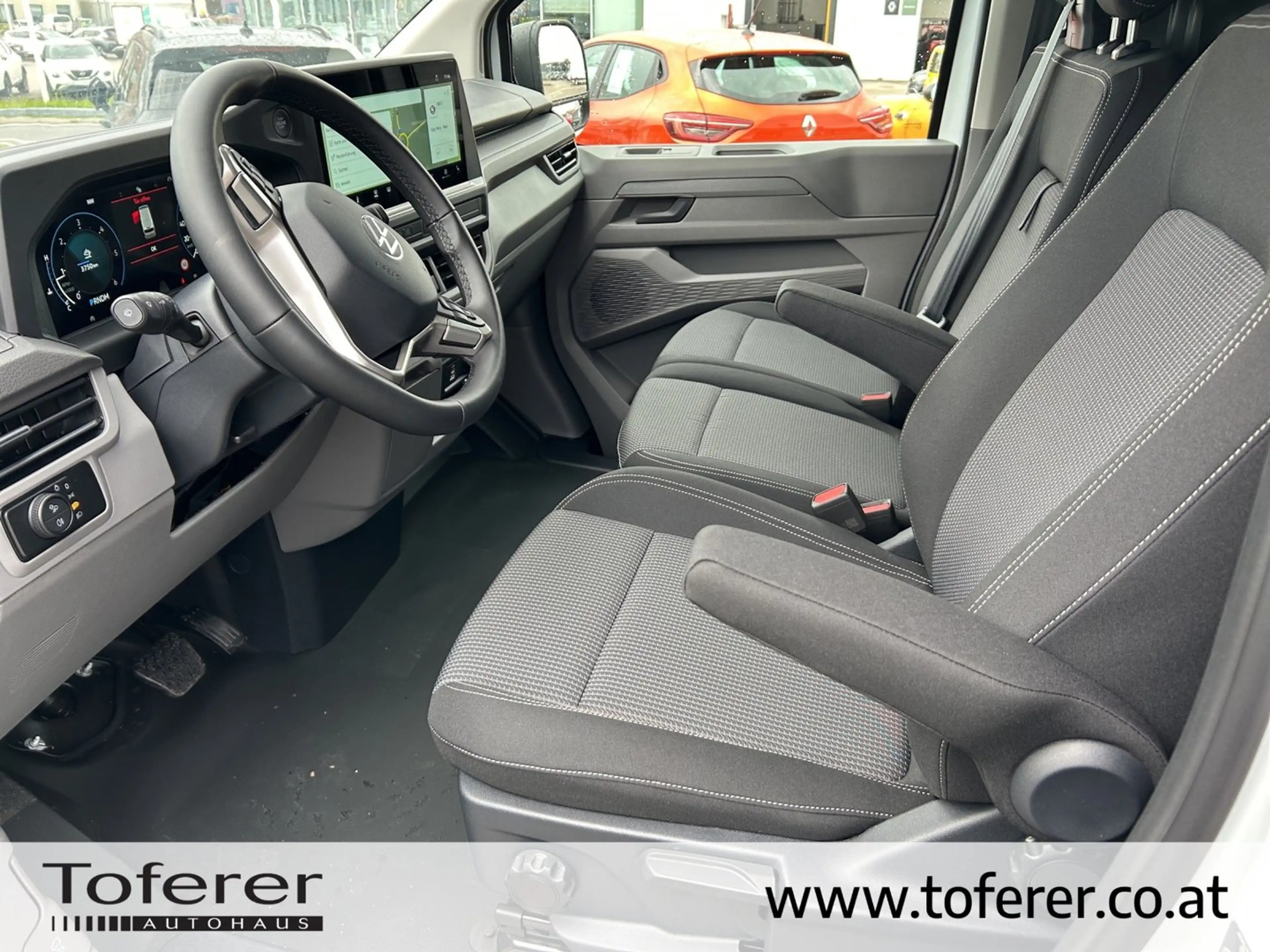 Volkswagen T7 Caravelle VW T7 Caravelle Life LR TDI 4MOTION — photo 12
