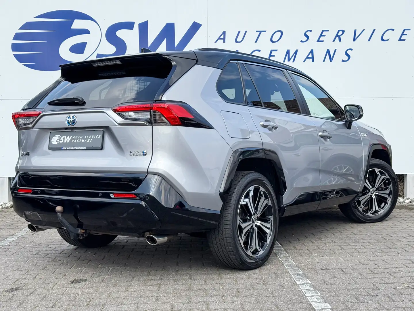 Toyota RAV 4 2.5 Plug-in Hybrid AWD Bi-Tone Plus | Trekhaak | M Grijs - 2