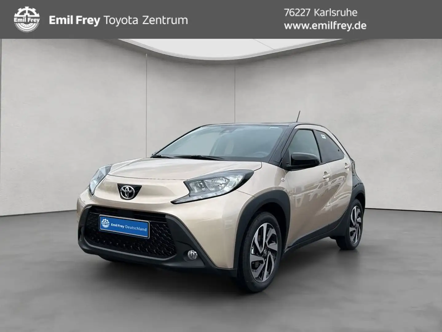 Toyota Aygo X X Teamplayer 53 kW, 5-türig Tageszulassung Beige - 1