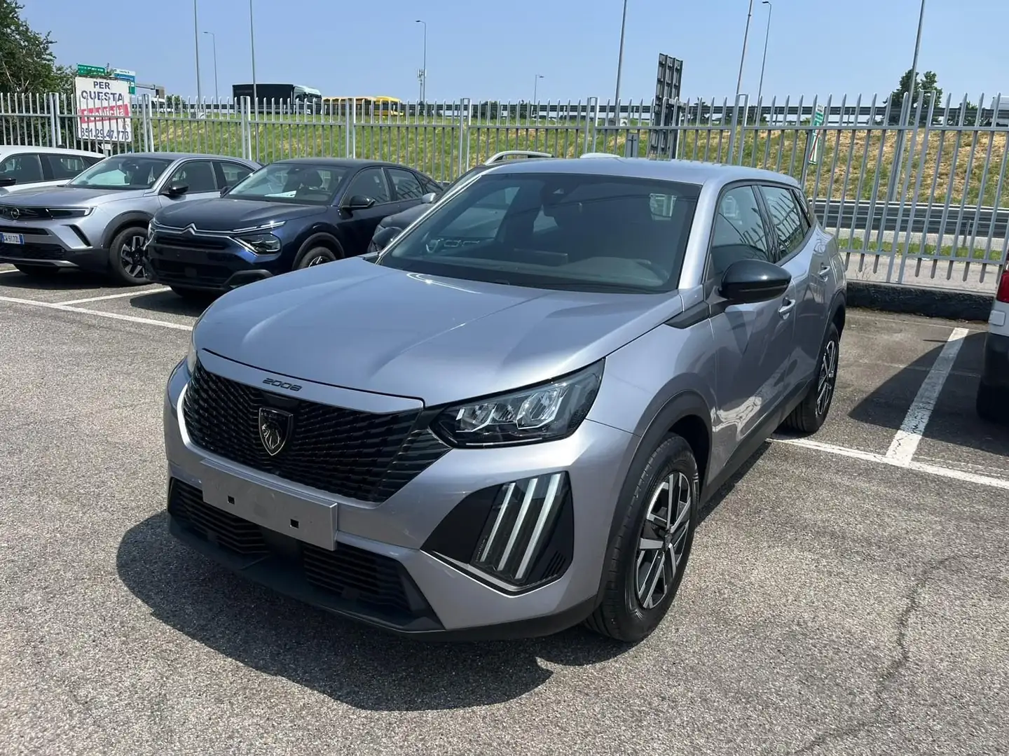 Peugeot 2008 2008 II 2023 1.2 puretech Active s Grigio - 1
