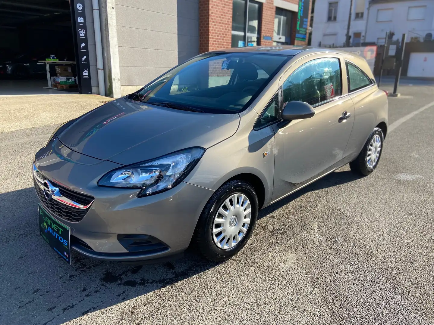 Opel Corsa 1.2 ESSENCE 69 CV AIRCO 3 PORTES GARANTIE 12 MOIS Gris - 1