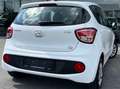 Hyundai i10 1.0i Essence / Airco / Cruise /PDC Avant \u0026 Arriere Weiß - thumbnail 4