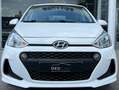 Hyundai i10 1.0i Essence / Airco / Cruise /PDC Avant \u0026 Arriere Weiß - thumbnail 2