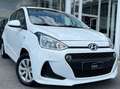 Hyundai i10 1.0i Essence / Airco / Cruise /PDC Avant \u0026 Arriere Weiß - thumbnail 3