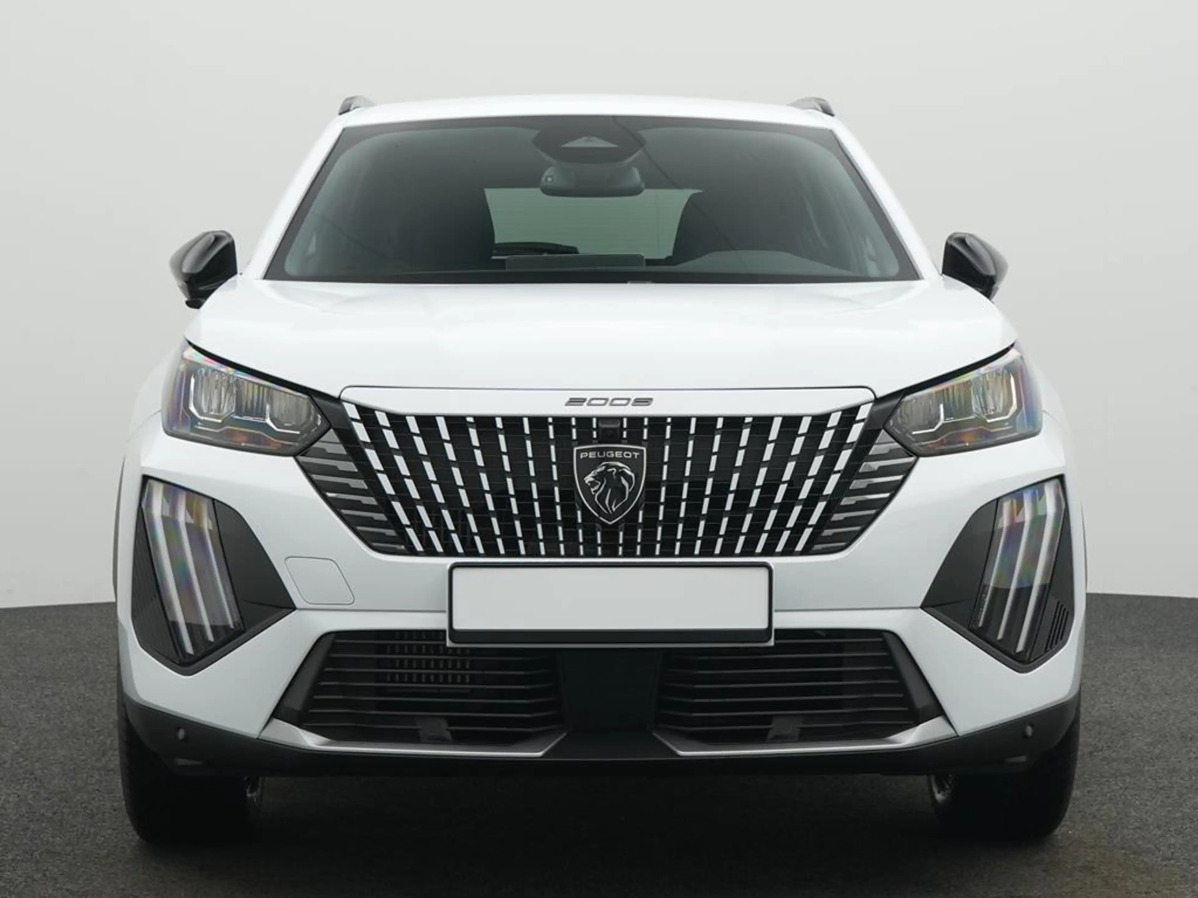 Peugeot 2008 ALLURE PureTech 130 EAT8 — photo 3