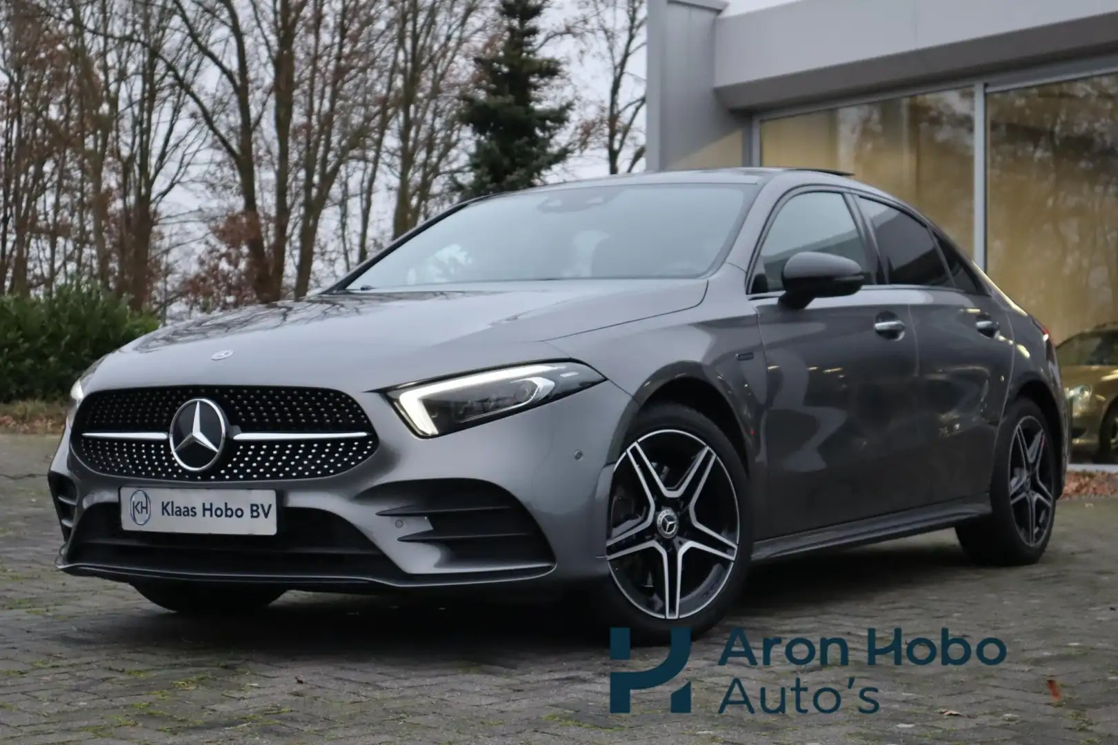 Mercedes-Benz A 250 250e AMG KeylessGO, Memory, Pano, Sfeerverlichting Grijs - 1