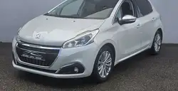 Peugeot 208 PureTech 110ch S&S Allure Business