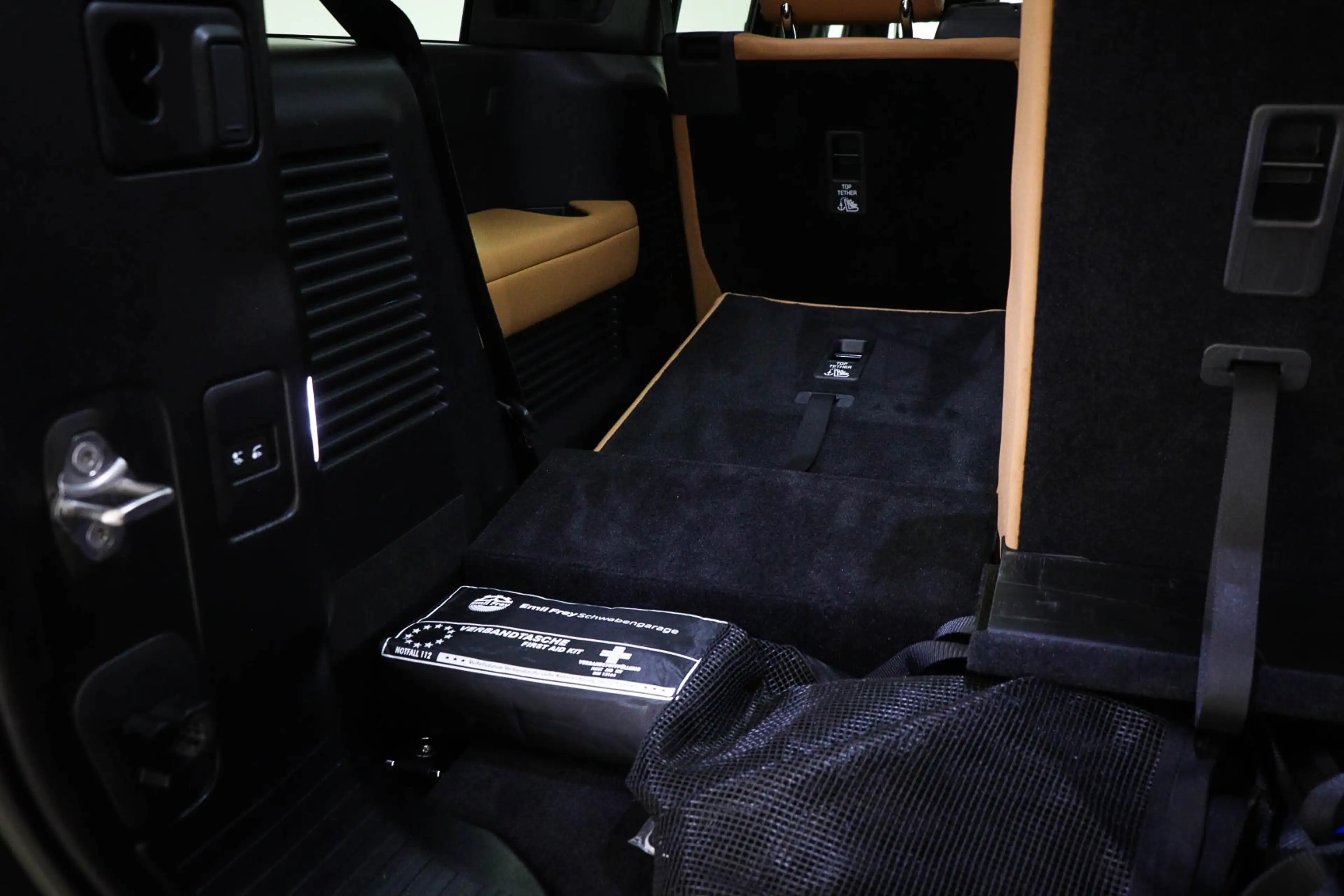 Land Rover Defender 130 3.0 P400 130 X-Dynamic HSE | 8 PERSOONS |  PAN — photo 16