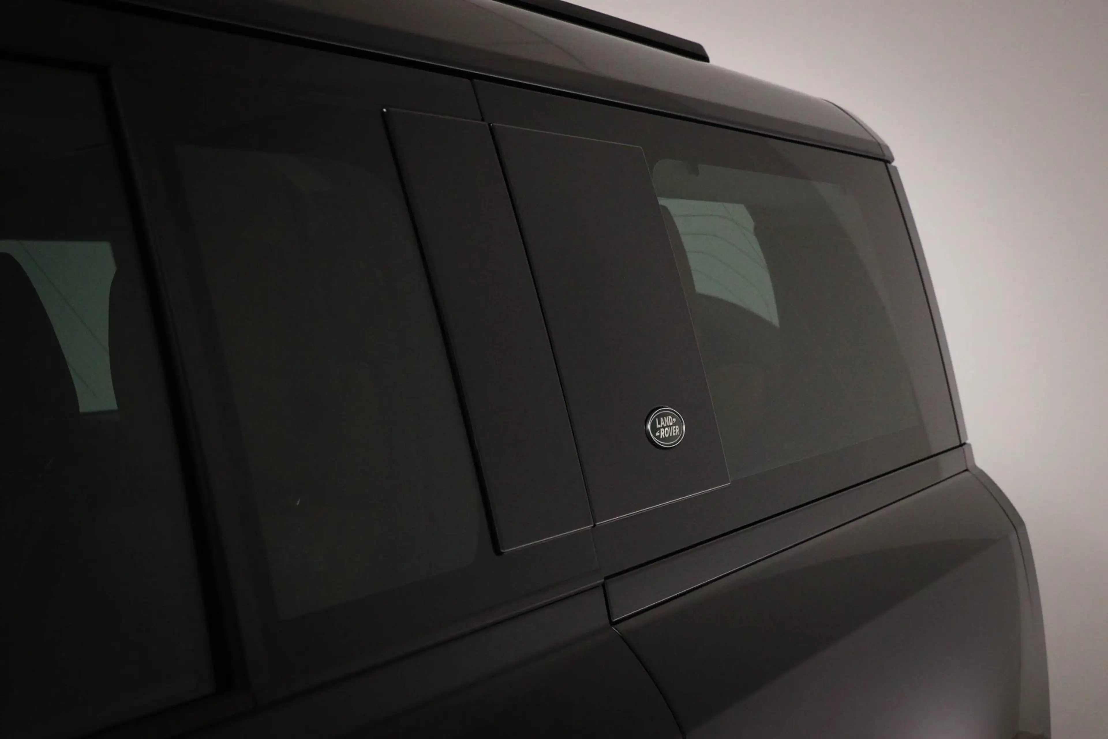 Land Rover Defender 130 3.0 P400 130 X-Dynamic HSE | 8 PERSOONS |  PAN — photo 24