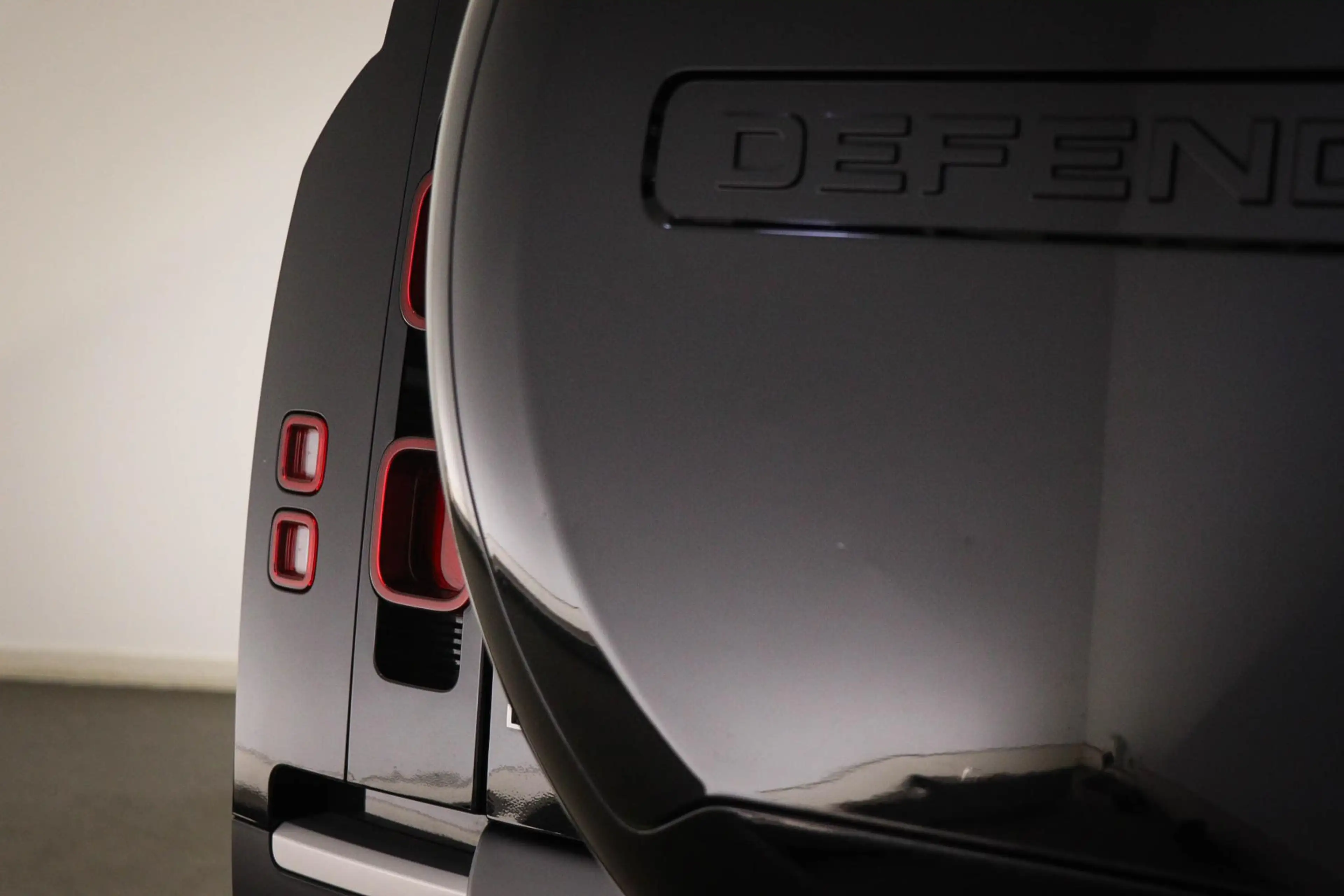 Land Rover Defender 130 3.0 P400 130 X-Dynamic HSE | 8 PERSOONS |  PAN — photo 26