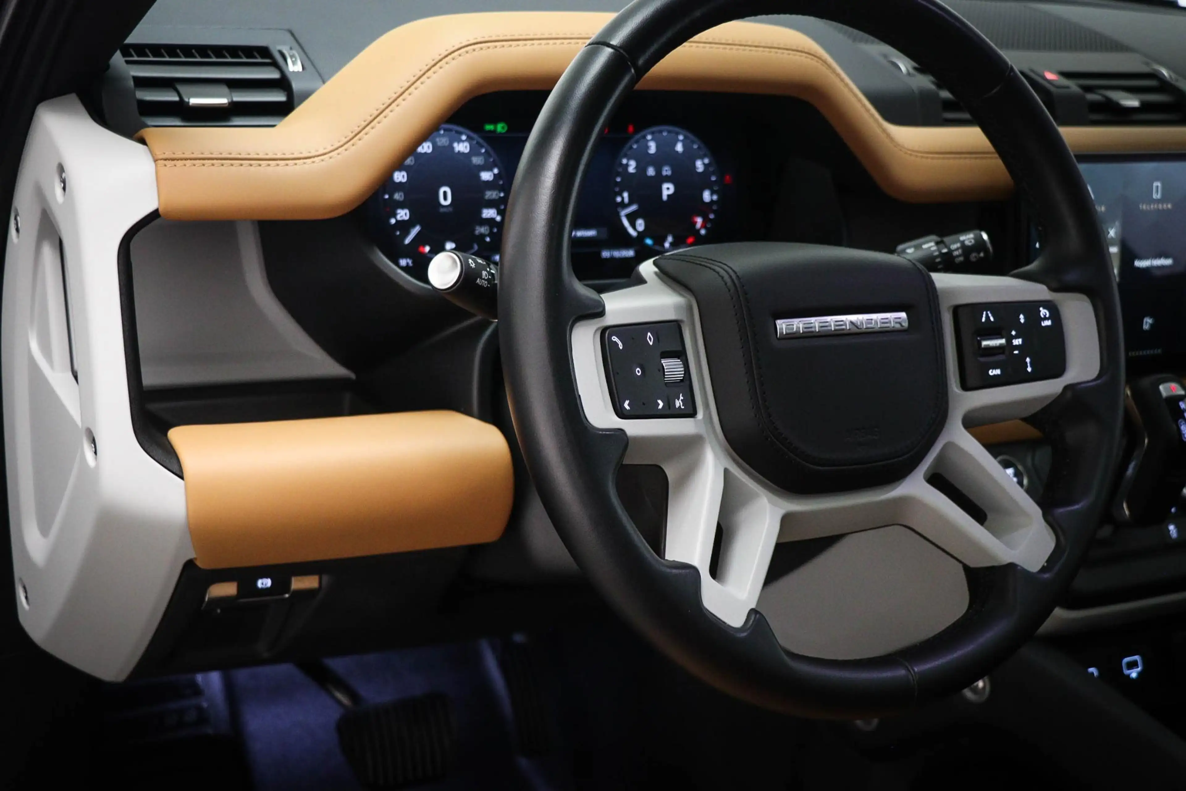 Land Rover Defender 130 3.0 P400 130 X-Dynamic HSE | 8 PERSOONS |  PAN — photo 33