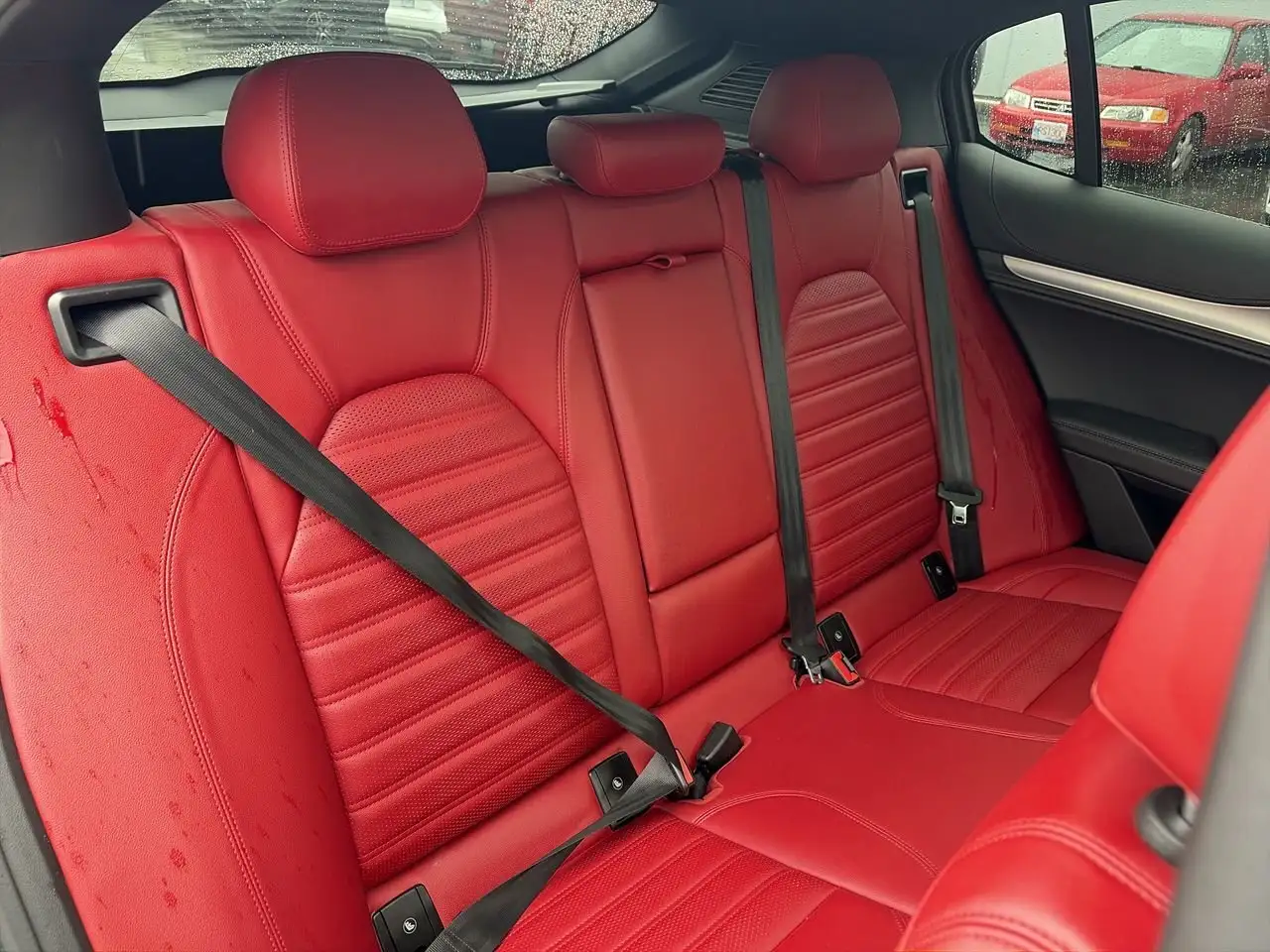 Alfa Romeo Stelvio снимка Alfa Romeo Stelvio