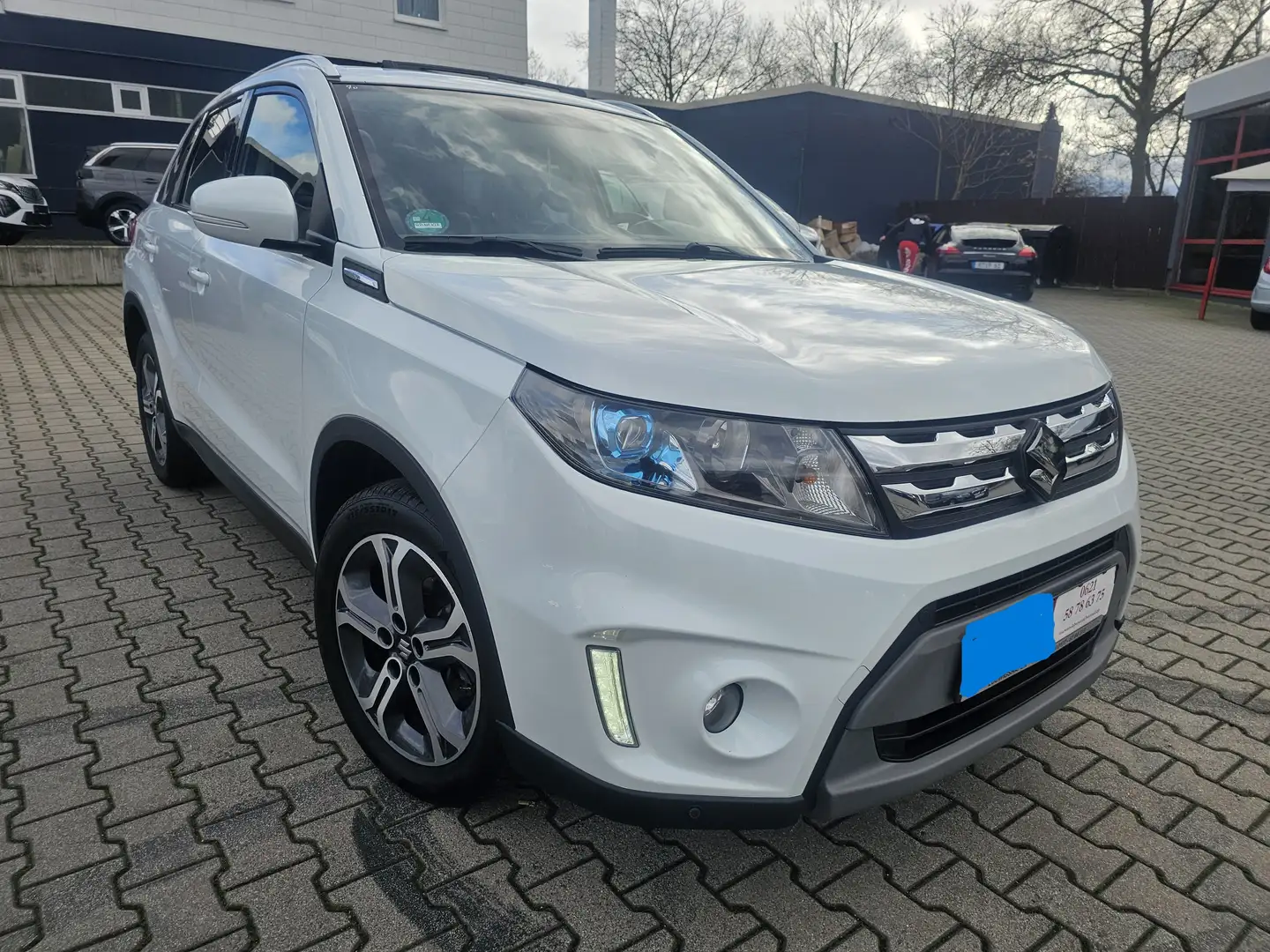 Suzuki Vitara 1.6Automatik,Panoramadach,Klima,PDC,Xenon,Tüv27 Blanc - 2
