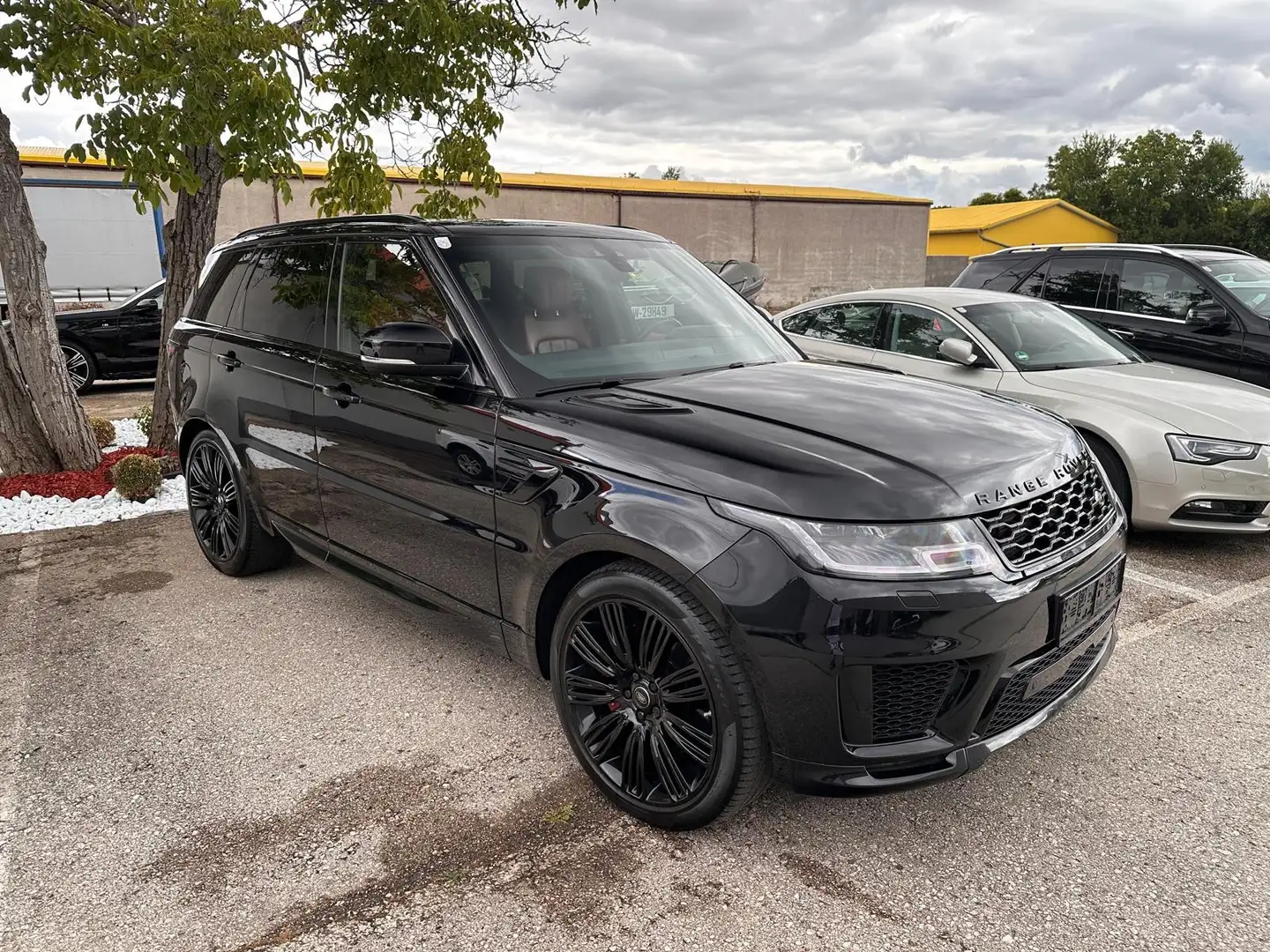 Land Rover Range Rover Sport HSE Dynamic Schwarz - 2