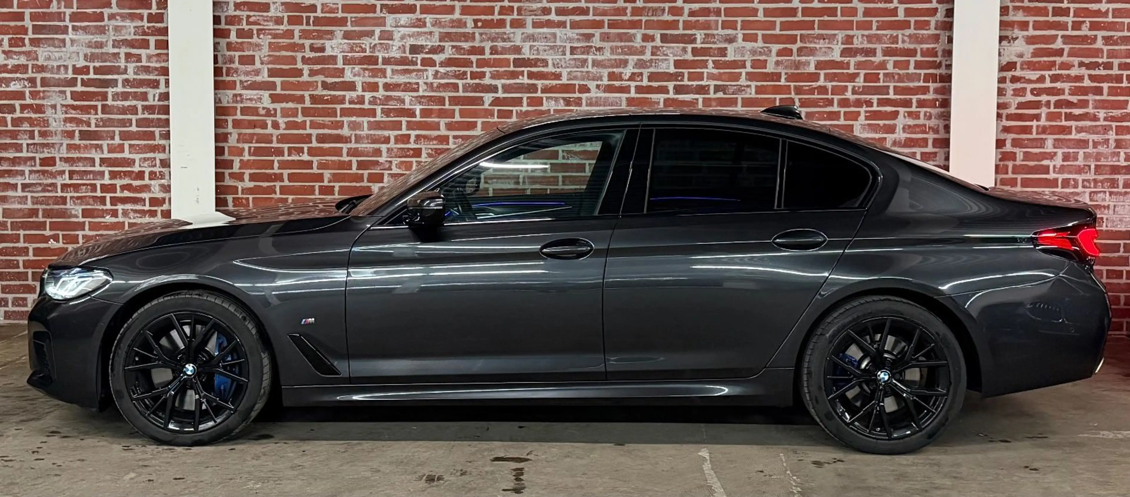 BMW 530 d xDrive Lim M Sport LASER/HUD/ACC/H&K/R.Kam — photo 2