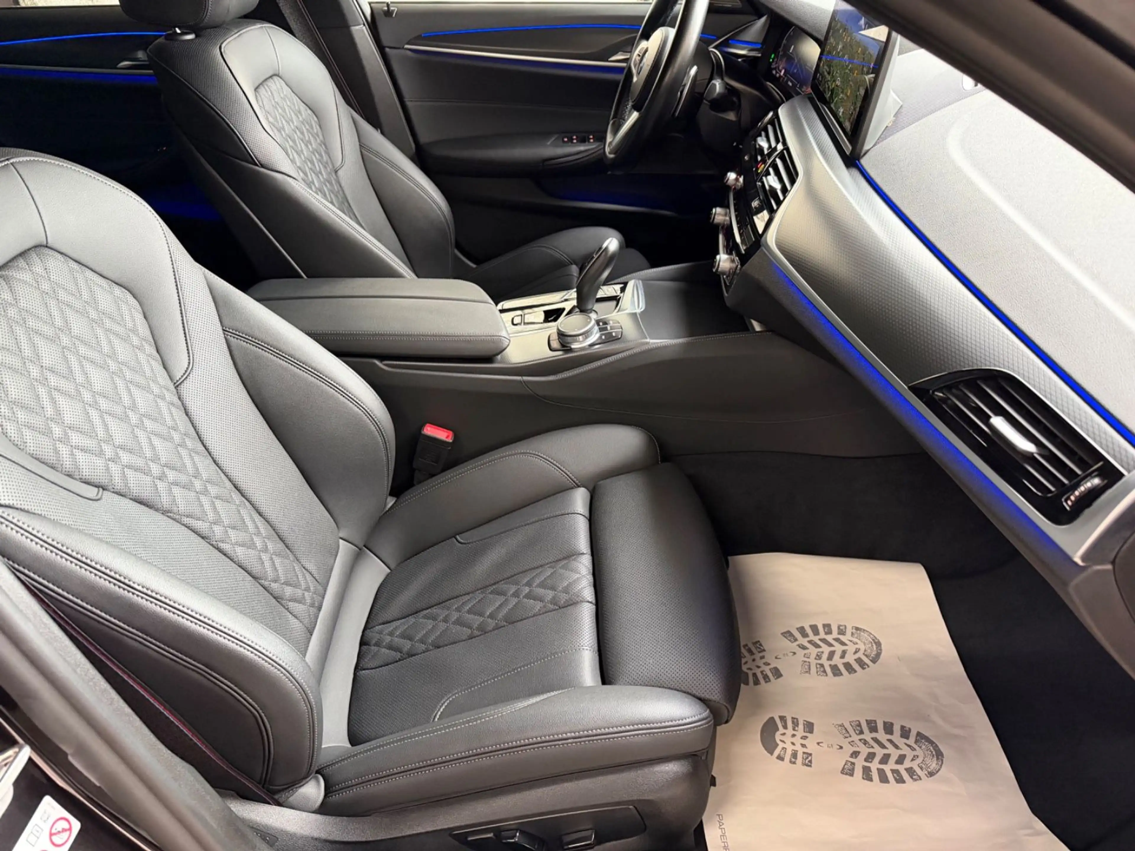 BMW 530 d xDrive Lim M Sport LASER/HUD/ACC/H&K/R.Kam — photo 6