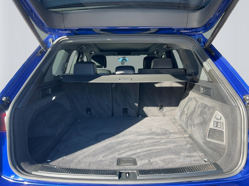 Volkswagen Touareg 3.0 V6 TDI Tiptr R-Line 4M AHK Panorama — photo 8