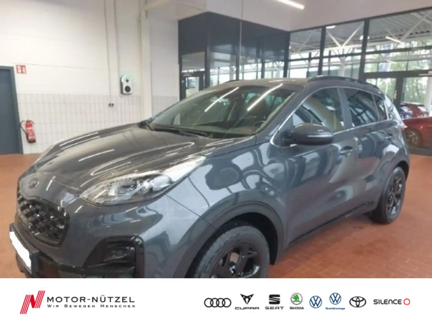 Kia Sportage 1.6 GDI 2WD EDITION Bi-LED+NAV+PANO+JBL Grijs - 1