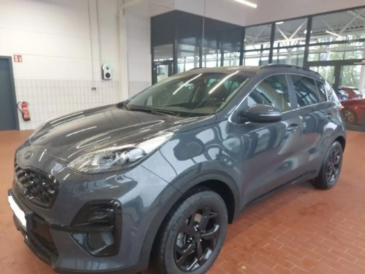 Kia Sportage 1.6 GDI 2WD EDITION Bi-LED+NAV+PANO+JBL Grijs - 2