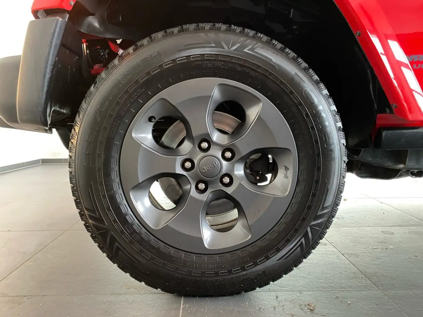 Jeep Wrangler 2.8 CRD Unlimited Sahara Rood - 2