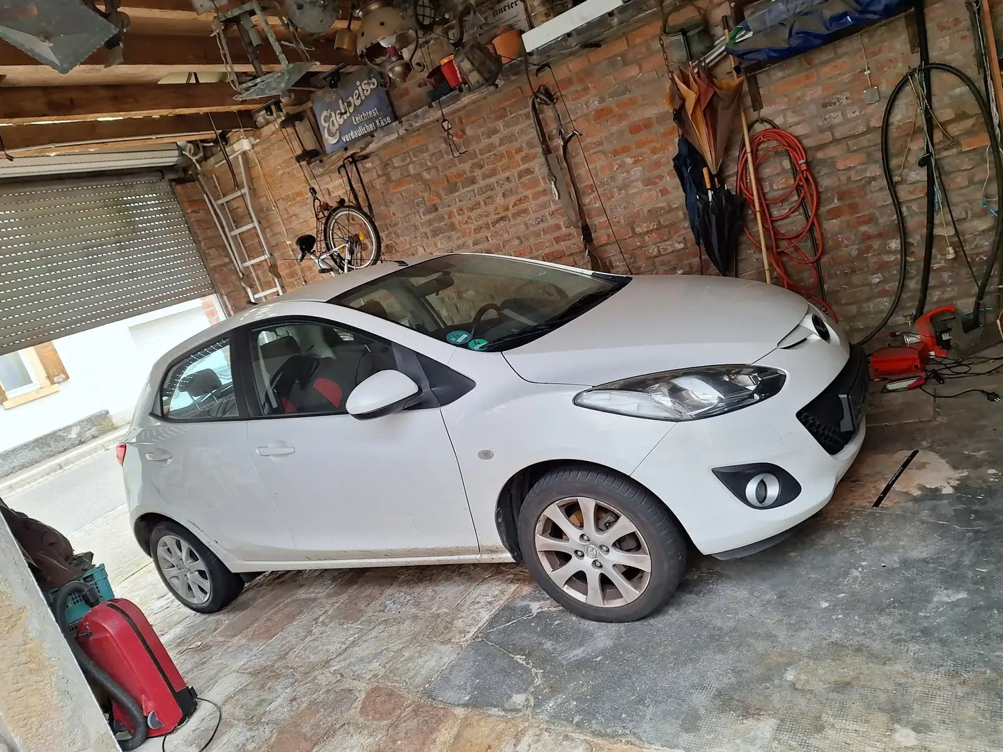 Mazda 2 1.3 Edition (5-trg.) (55kW) Bílá - 1
