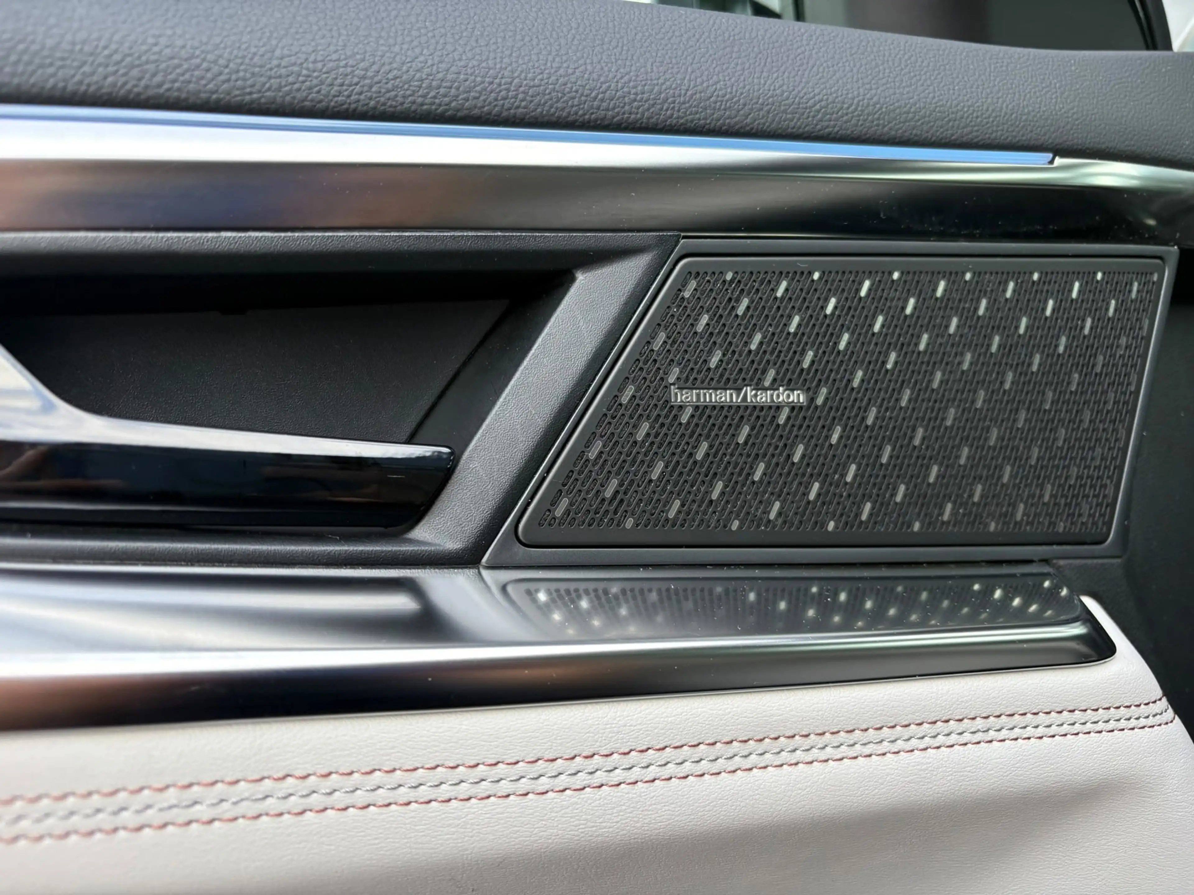 Renault Espace E-Tech full hybrid 200 iconic 7p. 4Wheel Drive Pan — photo 10