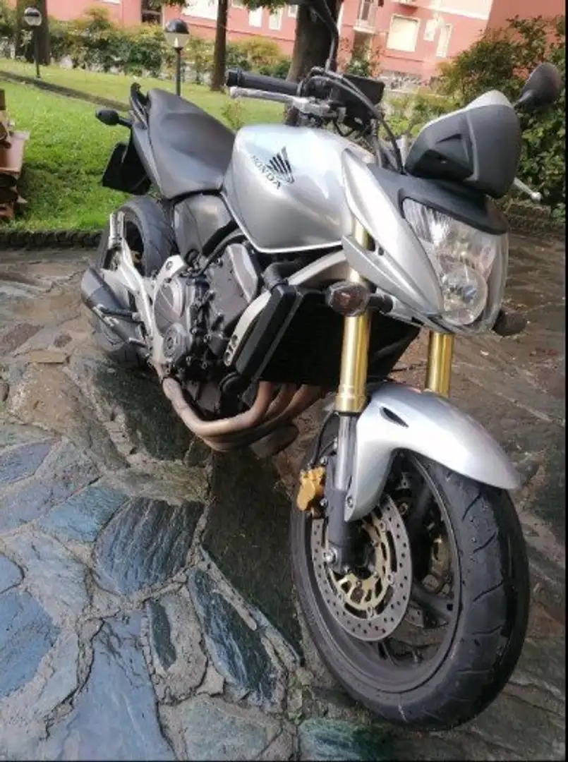 Honda Hornet 600 - 1