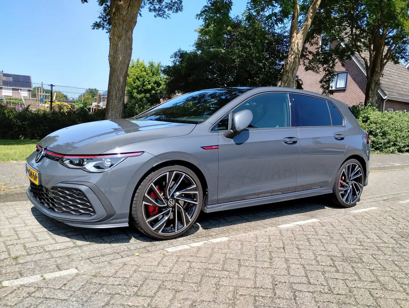 Volkswagen Golf GTI 2.0 TSI OPF DSG Grijs - 1